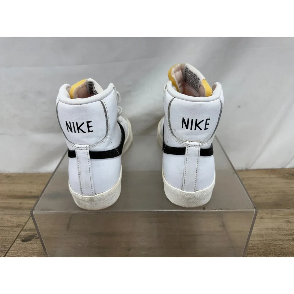 Nike Blazer Mid 77 Vintage White Black High Top Sneakers‎ BQ6806-100